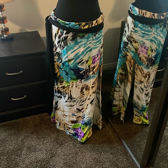 Gorgeous maxi skirt!! ❤️ 2X - Picture 1 of 8